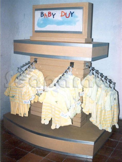 Mobiliario Para Tienda De Ropa Infantil De Calidad