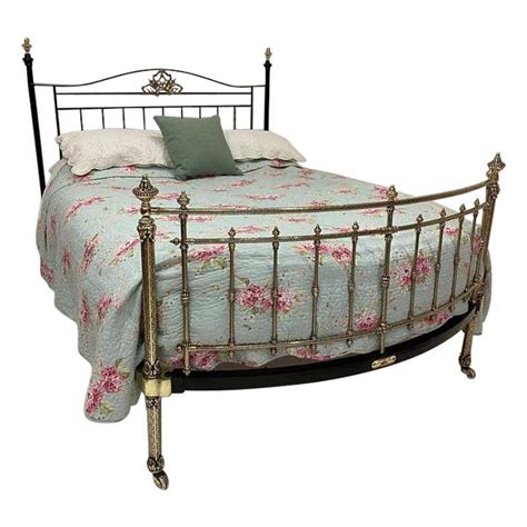 King Size 5 English Victorian Winfield Brass And Iron Bed With Curved Foot For Sale At 1stdibs