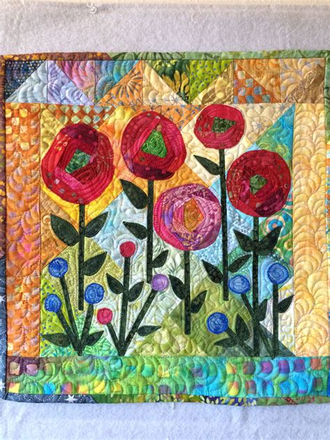 Background And Applique Flower Quilts Art Quilts Miniature Quilts