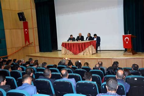 Bitlis te Dünyada ve Türkiye de neler oluyor konulu konferans Haberler