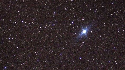 Cómo encontrar la Estrella Polar en el cielo Marca