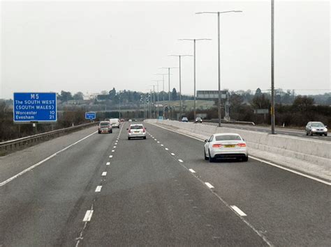 Southbound M5 Motorway © David Dixon Cc By Sa20 Geograph Britain