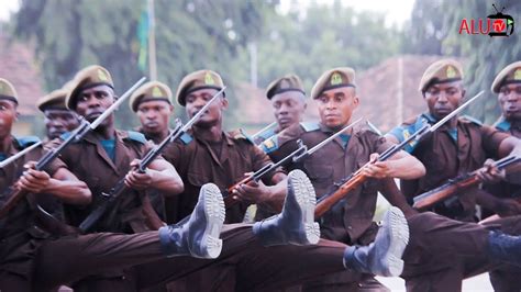 LIVE TAZAMA BALAA LA JESHI LA MAGEREZA LIKIWAAGA MAKAMIAHNA WASTAAFU