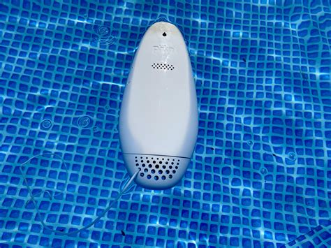 Phin Smart Water Monitor Review Takes The Guesswork Out Of Swimming