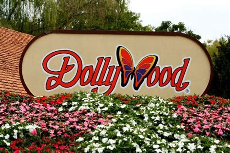 Dollywood Theme Park Dolly Parton S Amusement Attraction Launching