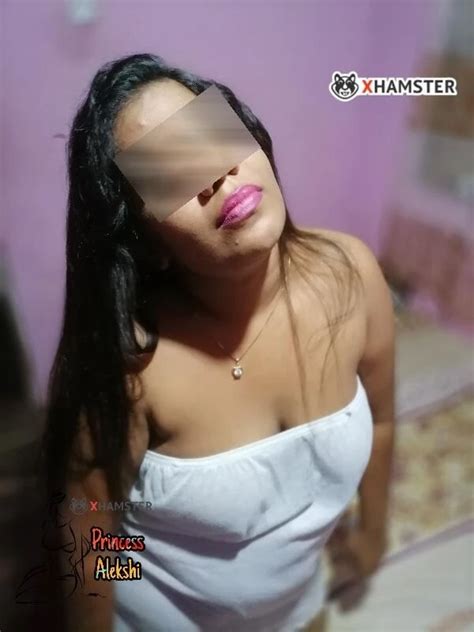 Indian Aunty Sexy Underskirt Photoshoot Nude Pics XHamster