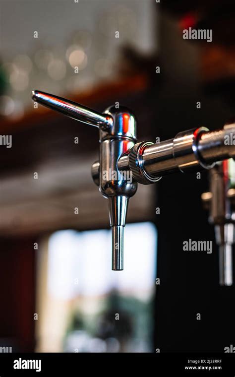 Beer Dispensing Detail Apparatus For Dispensing Beer At The Bar Stock