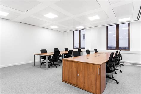 Signature By Regus Mayfair Berkeley Square — Flydesk Certified Workspace