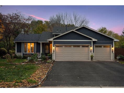 530 Mckinley Street Anoka Mn 55303 Mls 6445989 Edina Realty