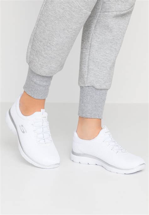 Skechers Wide Fit Summits Wide Fit Trainers Whitesilverwhite