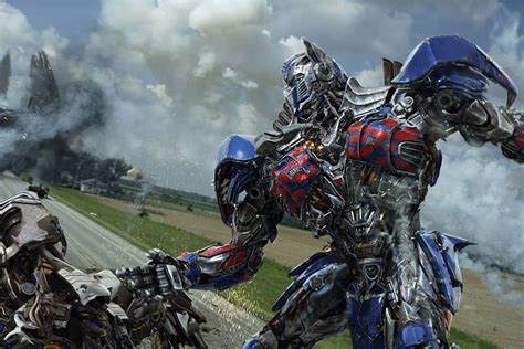 Michael Bay Will Return To Direct Transformers 5 Polygon