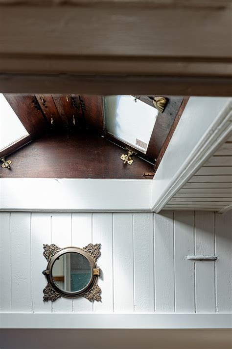 Kaapsea Drai | Barge Conversion | South Dock | SE16