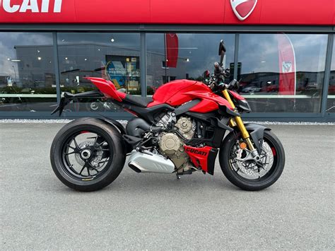 Neumotorrad Ducati Streetfighter V4 S 27 295 00 EUR