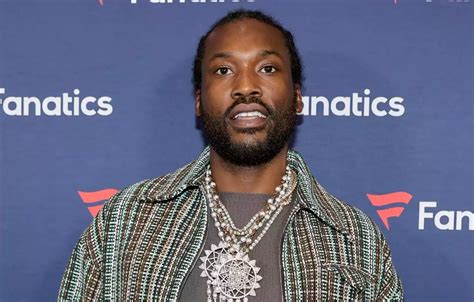 Meek Mill Takes Stand Dj Akademiks Booted From Social Media In