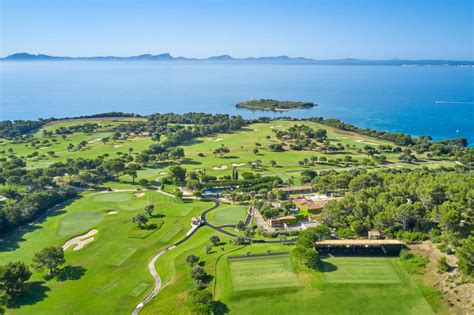 El Noreste De Mallorca Un Para So Del Golf Junto Al Mediterr Neo