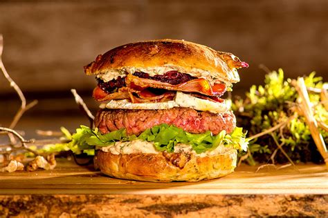 INSOLITE Un Burger Savoyard En Finale De La Coupe De France Du Burger