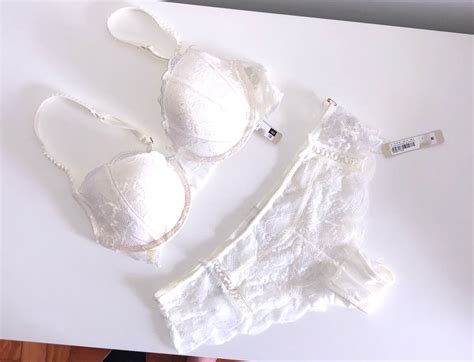 Conjunto Calcinha E Suti Novo Loungerie Lingerie Feminina Loungerie