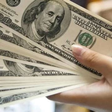 El dólar blue modera la caída y opera en 985 Diario de Cuyo