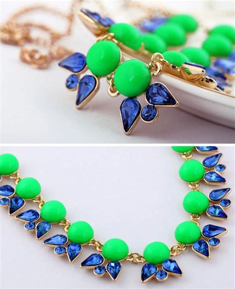 Buy Wholesale Luxury Crystal Retro Gemstone Flower Pendant Choker Bib