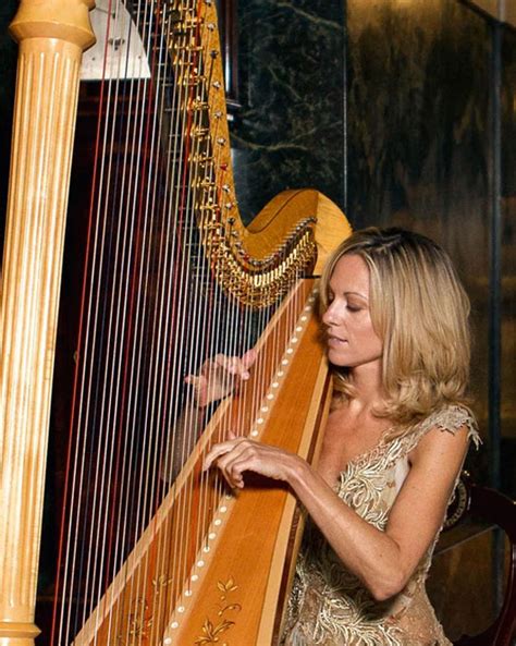 Solo Harp Luxury Harpist In London Scarlett Entertainment Uk