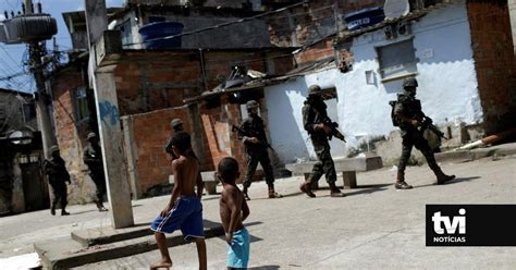 Operação policial faz oito mortos em favelas do Rio de Janeiro TVI