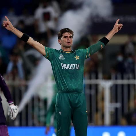 Shaheen Afridi S First Spell Sends Twitter Into A Frenzy HD Wallpaper