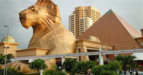 Kuala Lumpur Sunway Lagoon Theme Park Ticket With Transfer Getyourguide