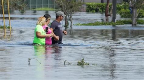 Huracán Milton Más De 2 Millones De Personas Sin Luz Miles De Evacuados Y Al Menos 16 Muertos