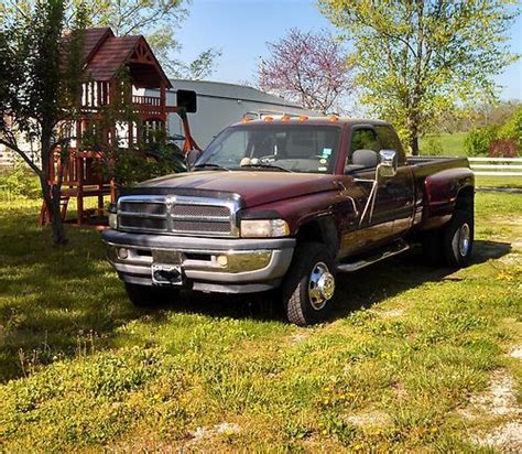 Buy Used 2000 Dodge 1 Ton 3500 Duals Dually 4 X 4 4 Wheel Drive