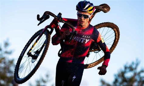 Pidcock takes cyclo-cross world title - Daily Times