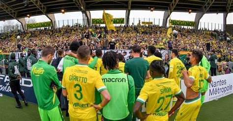 Fc Nantes Les Supporters Des Canaris Pointent Un Joueur Du Doigt