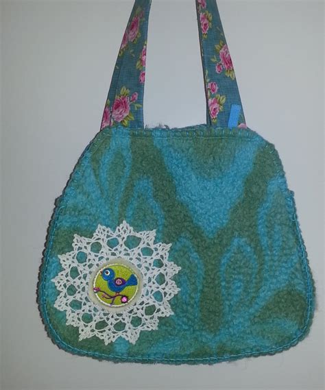 Tas Van Oude Deken Met Gehaakt Kleedje En Applicatie Wool Fabric