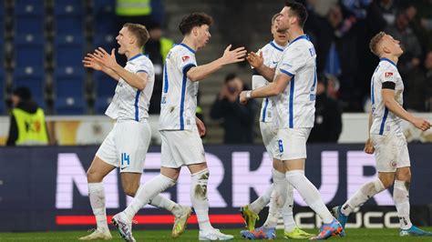 1:0 in Bielefeld: Hansa Rostock feiert ersten Sieg im neuen Jahr | NDR ...