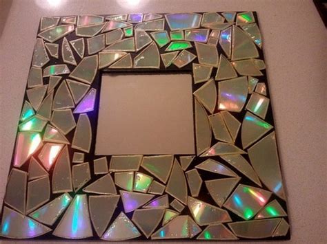 32 Fun Craft Ideas Using Your Old CD's