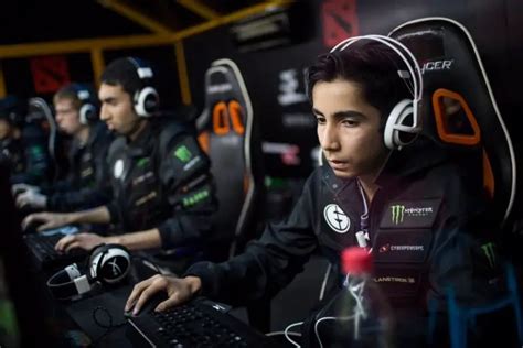Dota 2 pro tracker - cinehrom