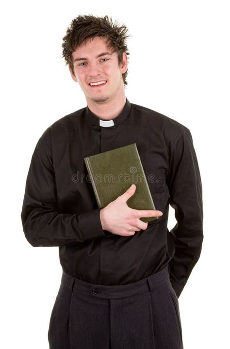 Junger Priester Holding Bible Stockfoto Bild Von Orthodox Sch Ler