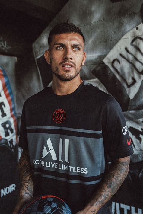 Paris Saint Germain And Nike Present Stripped Back 2021 22 Third Kit