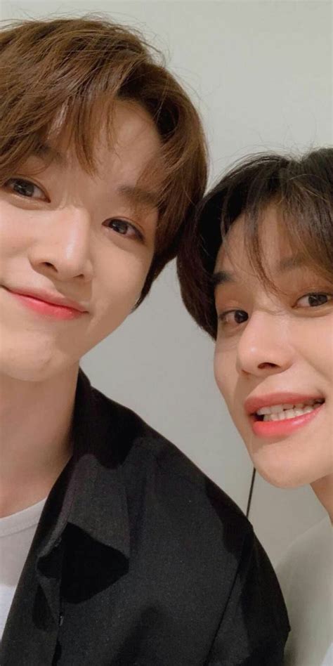 Jungwoo Bubble Laki Laki Tampan Fotografi Pasangan Pria Tampan