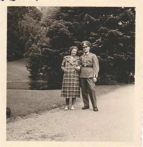 PHOTO SOLDAT ALLEMAND WW2 Officier Avec Une Femme 2890 EUR 1 50