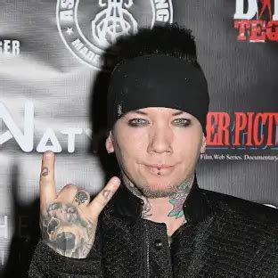 Who Is DJ Ashba? Biography, Age, Net Worth & More - Mabumbe