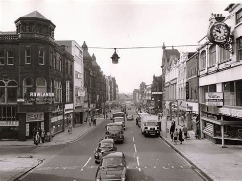 Leeds Briggate | Leeds, Leeds pubs, Leeds city