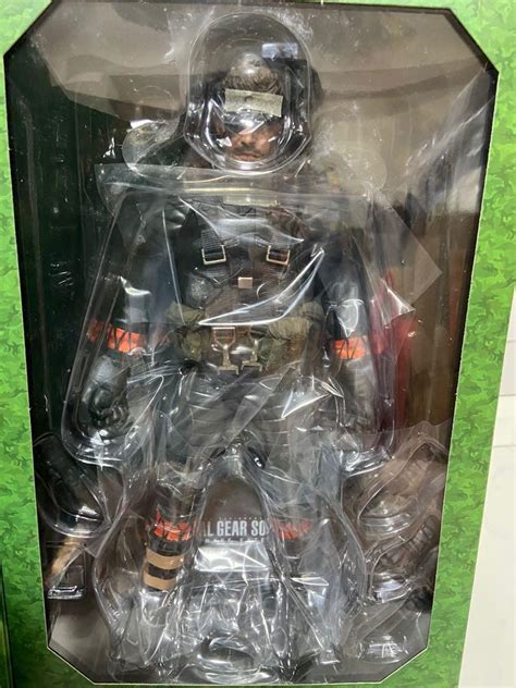 Hot Toys Metal Gear Solid Snake Eater Naked Snake Sneaking Suit Version Hobbies Toys