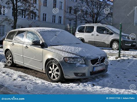 Old Veteran Swedish Station Wagon Metal Blue Car Volvo V Parked