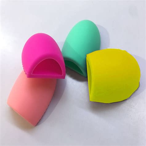 Zioy Makeup Brush Cleaner Abrasion Resistant Raised Stripes Scrubber