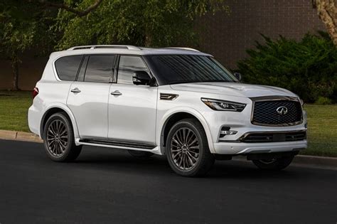 2022 INFINITI QX80 Pictures - 139 Photos | Edmunds