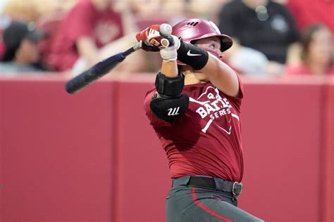 Ou Softball Opens Fall Battle Series As Boomer Sooner End Up In Tie