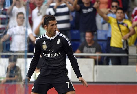 Sport Comment Les Stars Du Foot Sont Devenues Des Surhommes