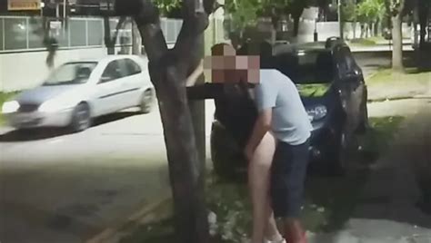 Sexo En Publico Mirones Mira Mientras Follamos En La Calle Falda Intermitente Sin Bragas