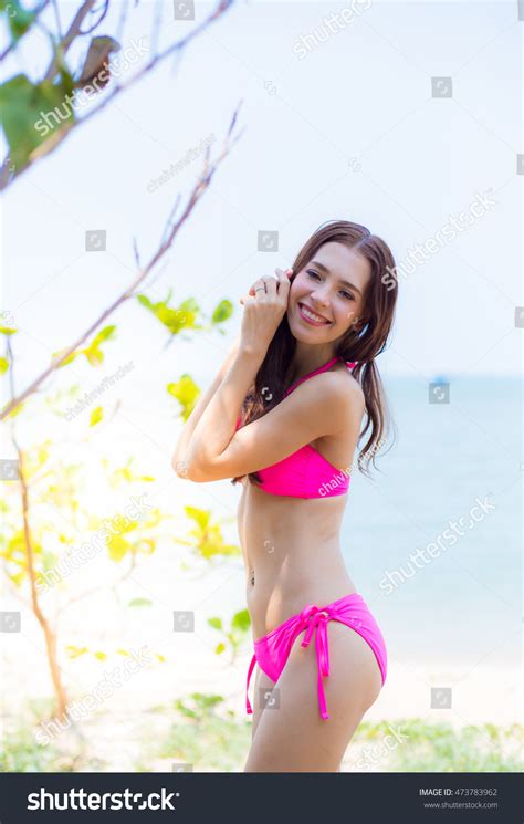 Women Gesture Pink Bikini Stock Photo 473783962 Shutterstock
