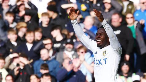 Leeds United 2 0 Millwall Wilfried Gnonto And Dan James Goals Put Whites Top Bbc Sport